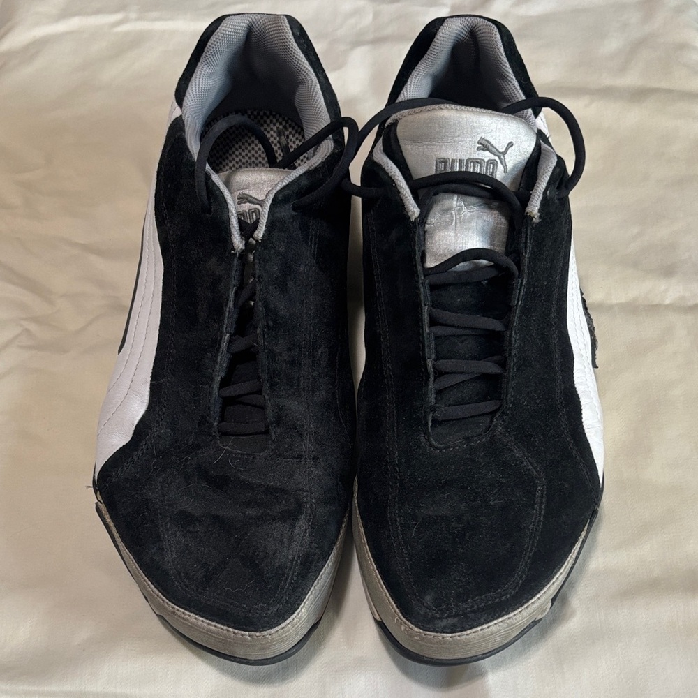 Puma Men's Black and White Sneakers